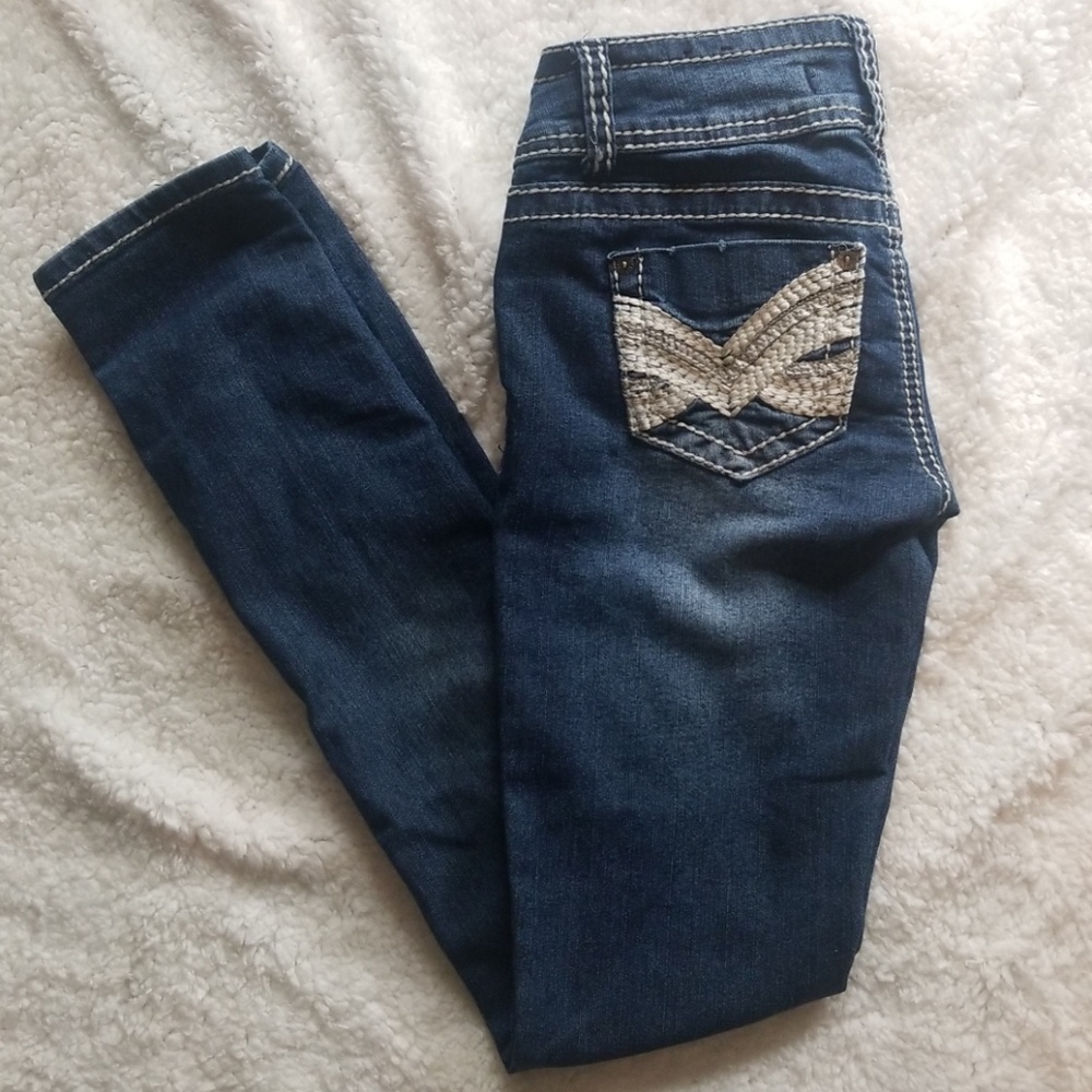 Dark wash skinny jeans